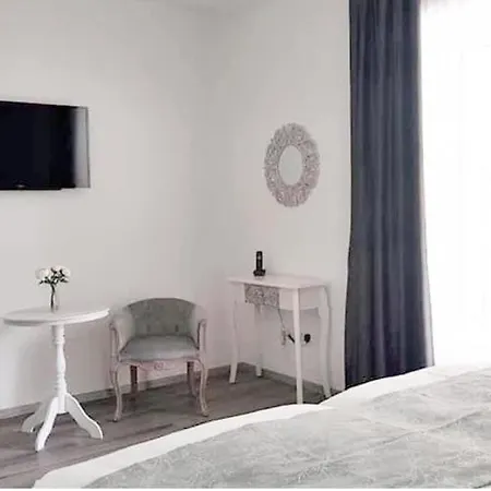 & Hotel