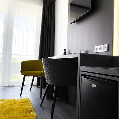 & Hotel Csopak