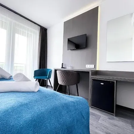 Hotel & Csopak