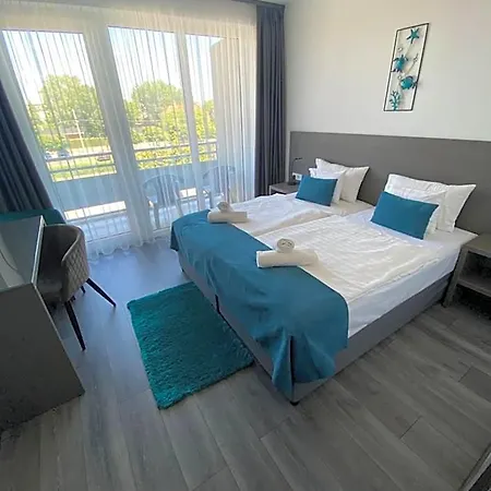 & Hotel