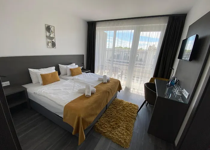 & Hotel